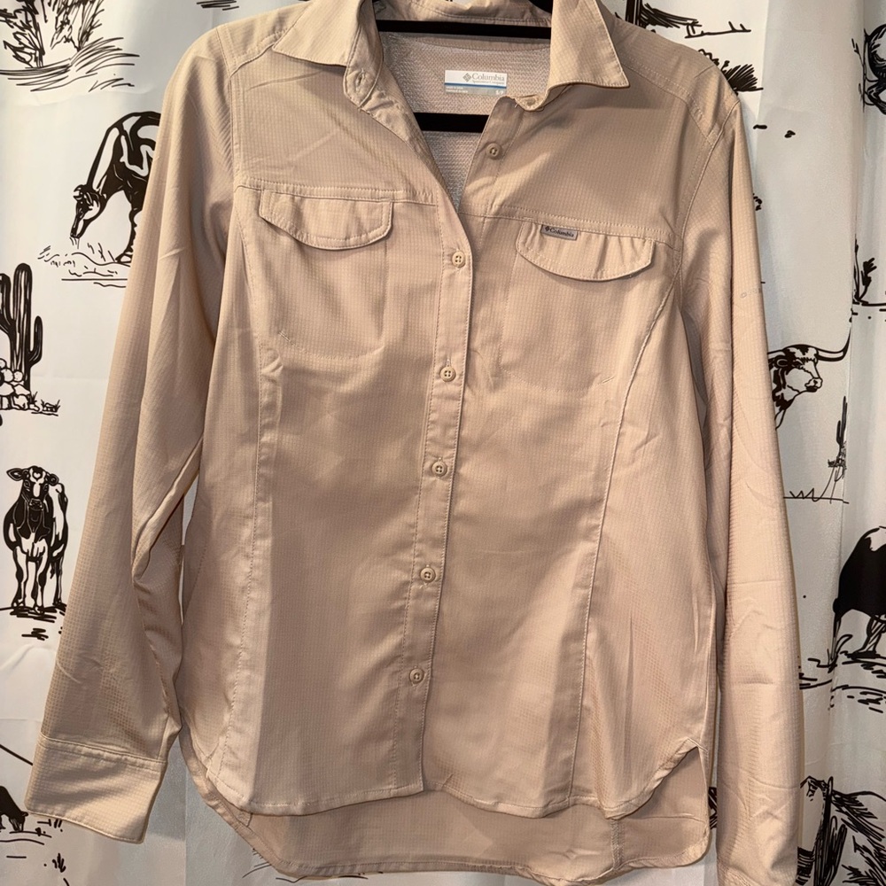 Columbia Beige Women's Silver Ridge 3.0 Button-Up Shirt
